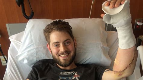 Veteran Who Received Life-Changing Double-Arm Transplant Shows Off ...