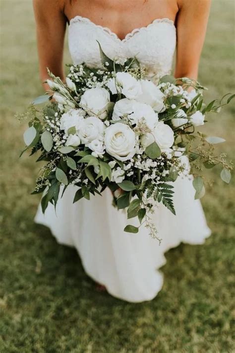 Green And White Wedding Flowers