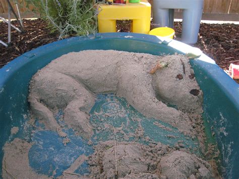 Dog sand sculpture...maybe I need a pet! | Sand sculptures, Outdoor ...