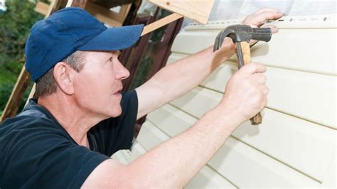 How to Install Vinyl Siding—the Home Exterior That's Hot Again | Exterior wall cladding, Vinyl ...