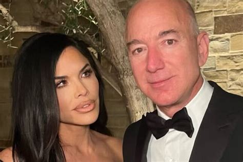 Inside Jeff Bezos and Lauren Sánchez's Engagement Trip