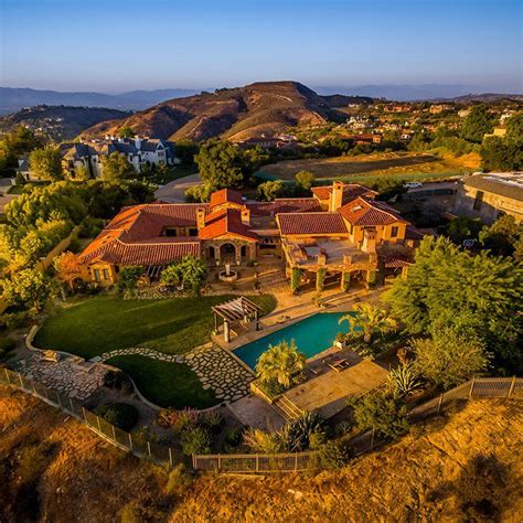 Calabasas - Stephen & Liz Kaseno | Luxury Homes in the San Fernando Valley