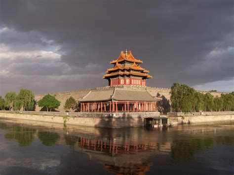 Chinese Imperial Architecture: Palace, Mausoleum, Garden