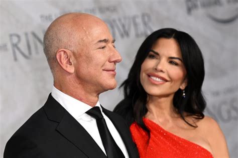 Jeff Bezos, Lauren Sánchez's engagement party was a star-studded affair in Beverly Hills