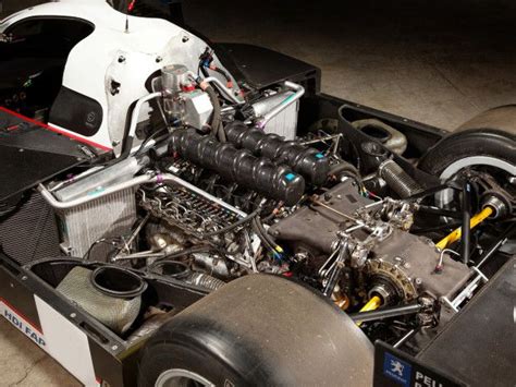 Peugeot 905: motor V10 de 670 cv e a primeira vitória da marca nas 24 Horas de Le Mans | FlatOut ...