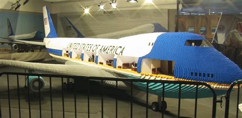 Video | Lego construyó un Air Force One de ¡3 metros de alto! – Noticias de Aviación Transponder ...