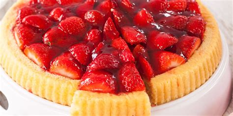 Simple Strawberry Flan - My Recipe Magic