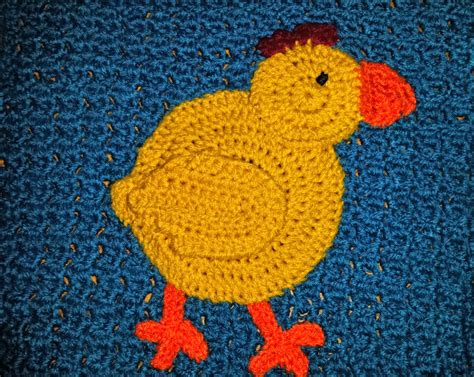 Blooming Lovely: WIP - Crochet - Baby Blanket - Farm Animals - Chicken Applique