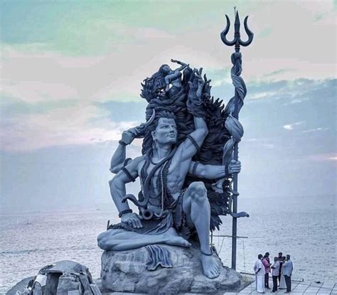 58-feet-tall Gangadhara Shiva Pratima at Azhimala Temple by the Sea