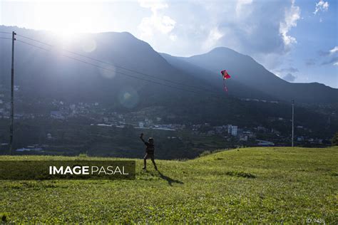 Dashain Kite Flying - buy images of Nepal, stock photography Nepal