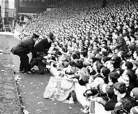 In Pictures: Liverpool FC fans through the years. - Liverpool Echo