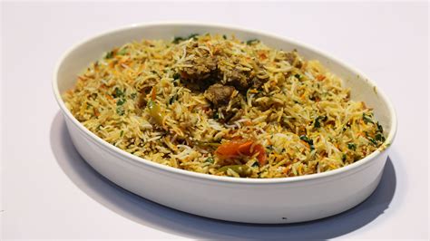 Kachay Gosht ki Biryani Recipe | Irfan Wasti | Masala TV