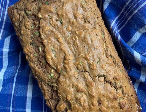 Yellow Squash Bread | Move Over, Zucchini! - Front Yard Veggies