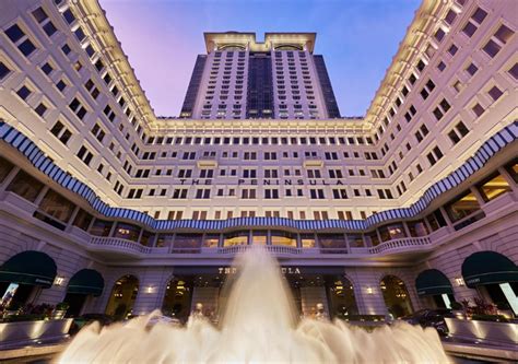 The Peninsula Hong Kong | Rooms For Change