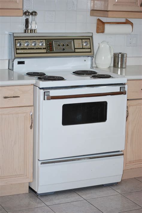 And Now for the Ancient Admiral Kitchen Stove | Things I Gave Away