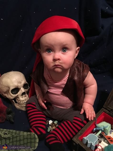 Pirate Baby Costume | DIY Costumes Under $25 - Photo 5/5