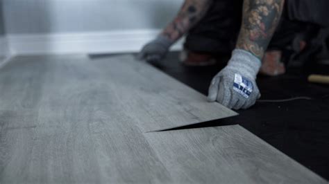 How to Lay Click LVT Flooring - A Step by Step Guide | Factory Direct ...