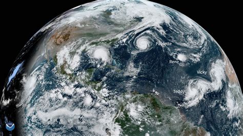 Satellites track Hurricane Sally ahead of US landfall (and 5 other big storms on Earth) | Space