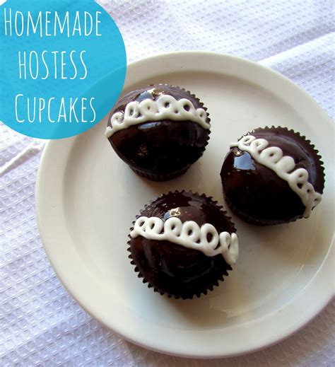 {RECIPE} Homemade Hostess Cupcakes | Catch My Party