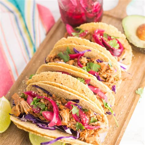 Jackfruit Pulled Pork Tacos - Mindful Avocado