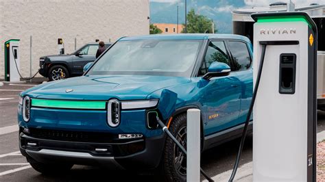 Rivian R1T Range And Charging Capabilities Explained