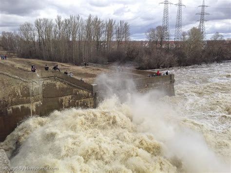 photo news in the world: Flooding in Dubna