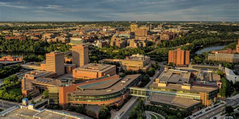 University of Minnesota makes long-term commitment to clean energy ...