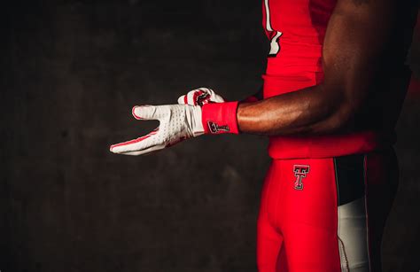 Texas Tech Red Raiders Unveil New Uniforms – SportsLogos.Net News