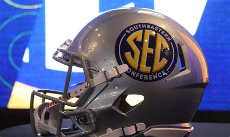 2022 SEC football spring game dates and times