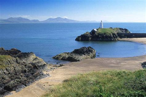 How To Visit Magical Llanddwyn Island (Ynys Llanddwyn))