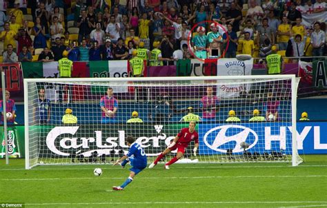 Euro 2012: England fan flashes during penalty shootout | Daily Mail Online