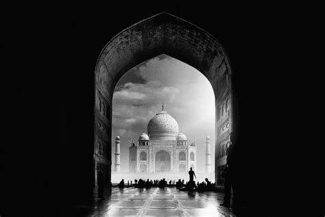 Taj Mahal view wallpaper - Happywall