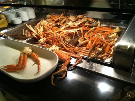 Crab legs - Picture of L'Auberge Casino & Hotel, Baton Rouge - TripAdvisor