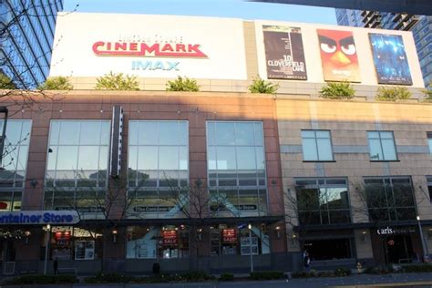 Lincoln Square Cinemas - Cinema Treasures