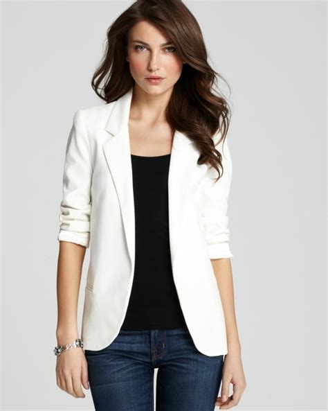 The white blazer/jacket. It goes with everything. | Fashion, Clothes, Style