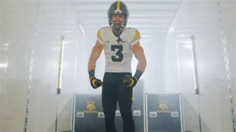 LOOK: Iowa Football to Wear Alternate Uniform at Penn State - Hawkeye ...