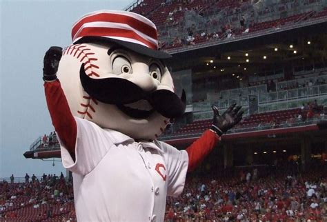 Mr. Redlegs | Cincinnati Reds mascot Mr. Redlegs at Great Am… | Flickr