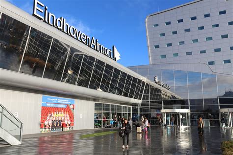 Parkeren op Eindhoven Airport: Dit moet je weten (+ tips én tricks) | IHV Magazine