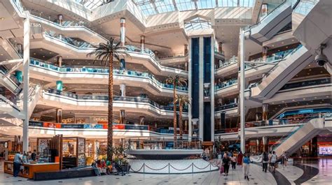 TOP-15 shopping places in Istanbul: best shopping malls and areas 2022