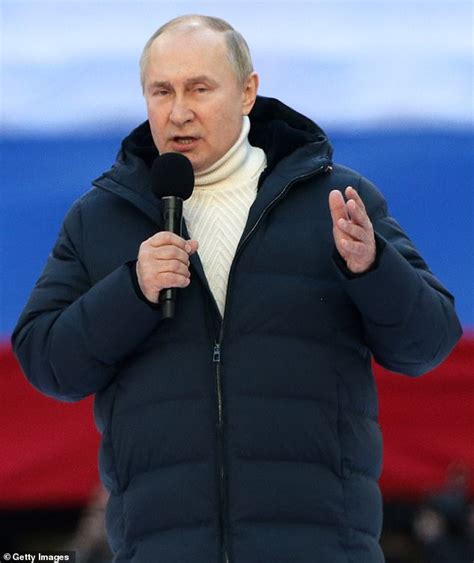 Putin shows off yet more designer wear – Rose and Marina