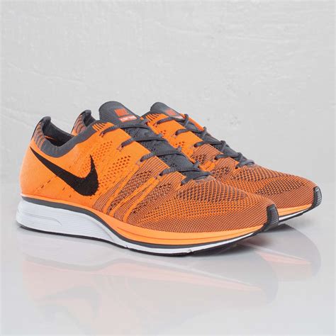 Nike Flyknit Trainer+ - 110735 - Sneakersnstuff (SNS) | Sneakersnstuff ...