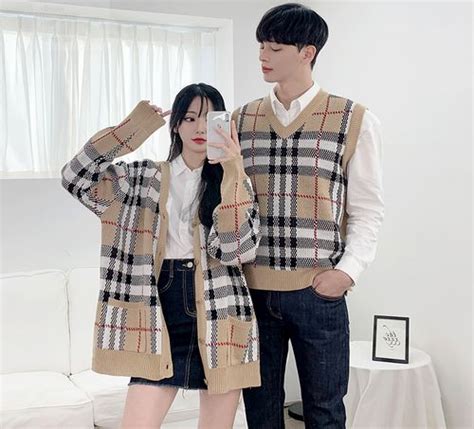 5 Adorable Types of Couple Outfits You’ll See in South Korea - Kworld Now