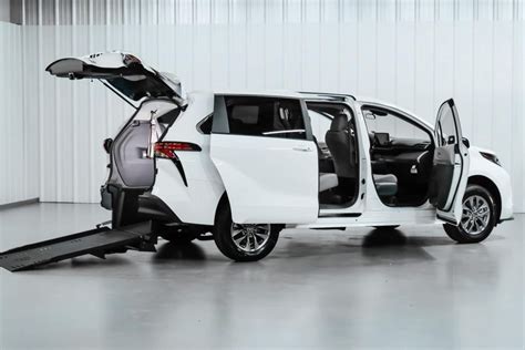 World’s First Wheelchair-Accessible Toyota Sienna Hybrid Conversion - Freedom Motors USA