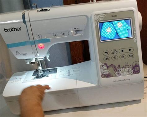 Brother SE600 Review: an embroidery / sewing machine for beginners