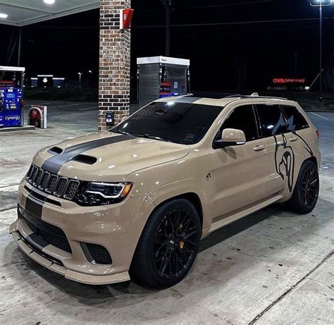 Dope trackhawk | Srt jeep, Luxury cars, Dream cars jeep