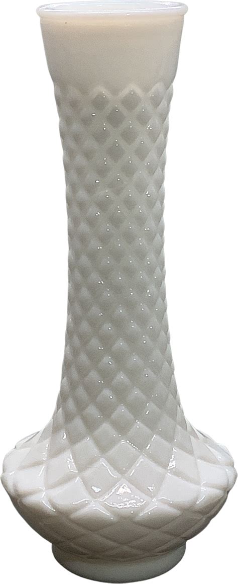 Vintage Diamond - Quilted Pattern Milk Glass - Bud Vase 9"9" high2" wide at base 2" diameterno ...