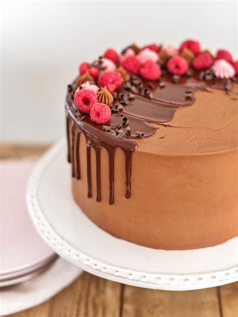 Decorate Chocolate Cake