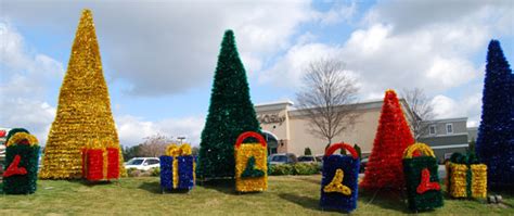 Commercial outdoor Christmas decorations and exterior holiday decor