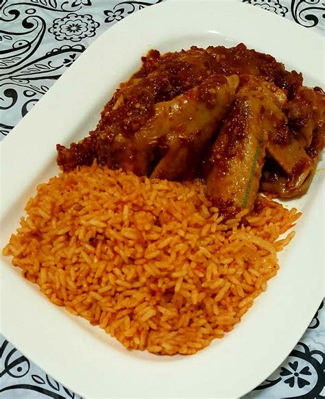 Nigerian Jollof Rice - Aliyah's Recipes and Tips