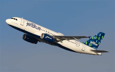 How JetBlue Perfected The Hybrid Airline Model